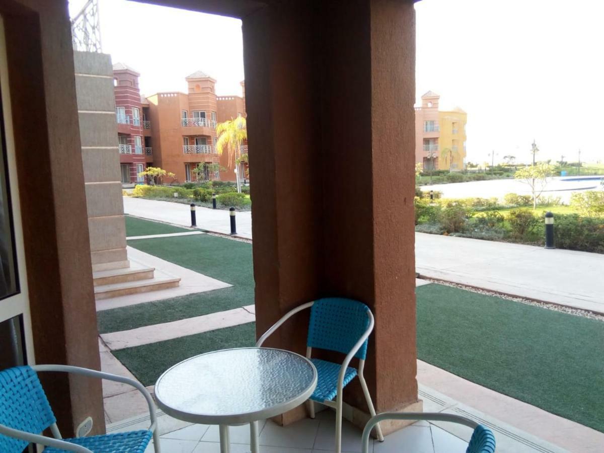 Porto Sokna Water Front Ground Floor Family Only Villa ไอน์ ซกนา ภายนอก รูปภาพ